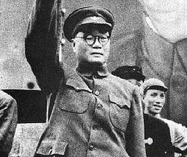 1986年*伯承刘**因病逝世，临终曾说：我是死也不瞑目，这是怎么回事