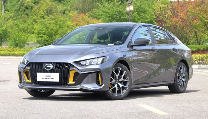 传祺影豹运动版深度测评,传祺影豹j15和j16有什么区别