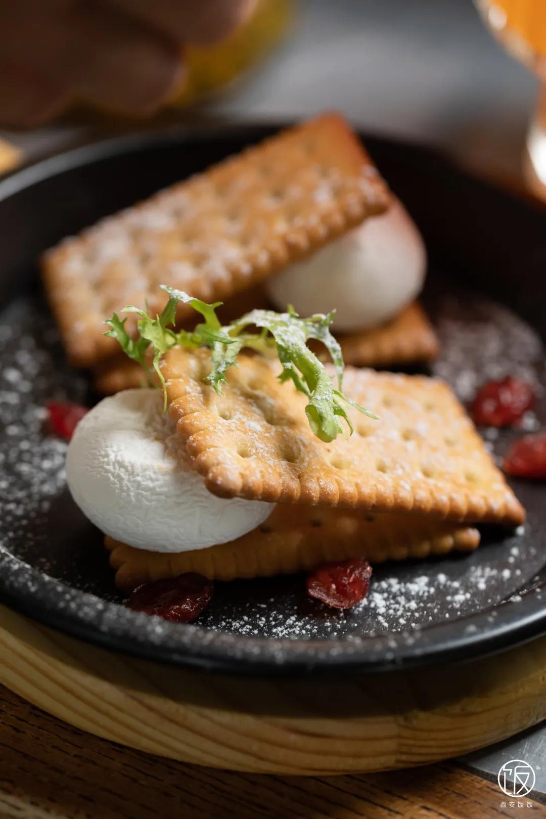 看得见钟楼的餐厅,看见钟楼的西安美食