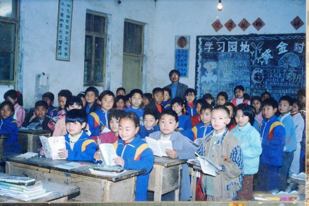 新中国成立70周年纪录频道,影像记录70年代