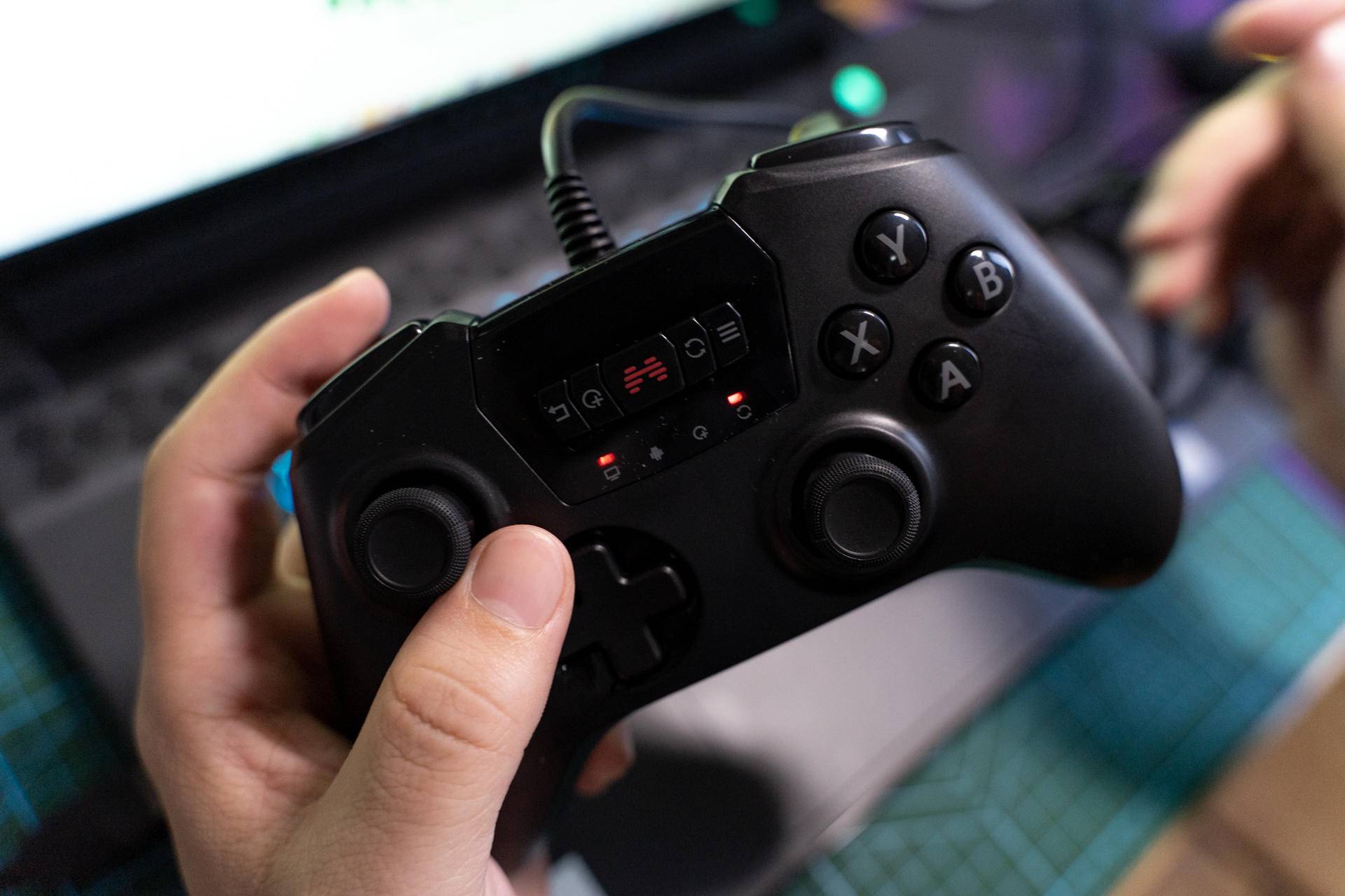 psp2000死机了,手柄游戏机psp2000