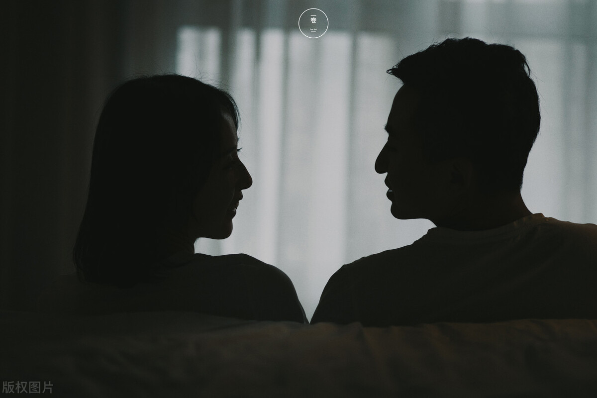 想离婚男方一直拖着还玩失踪,老婆玩失踪想离婚报警能解决什么