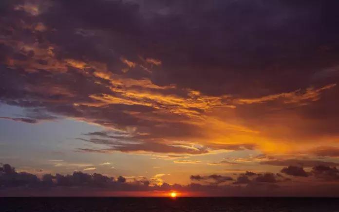 ps做宣传海报的尺寸和分辨率,ps宣传海报简易教程