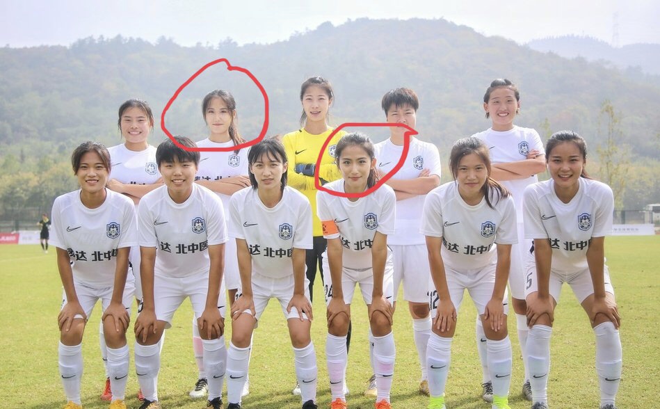 双胞胎女足姐妹,安妮上海女足双胞胎