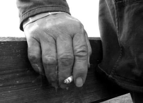 17岁高中生老想吐怎么了,17岁中学生呕吐去世