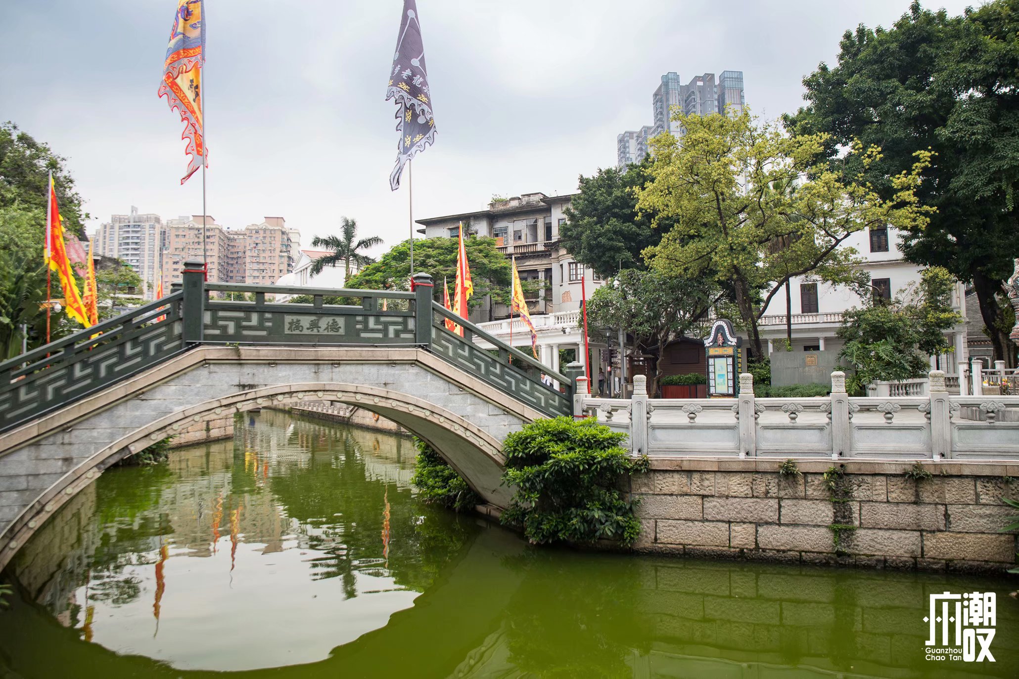 荔枝湾涌这条不足200米的街，50元吃遍西关地道美食！