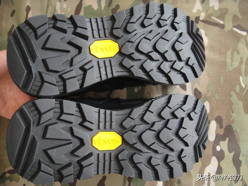 军靴有多舒服,军靴多厚硬不硬