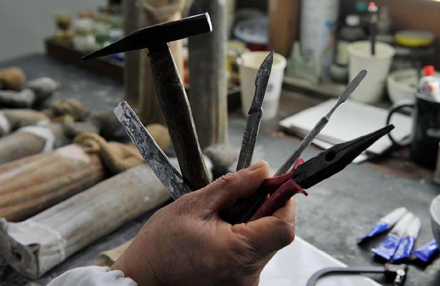 唐鎏金铜龙,唐鎏金走龙图文