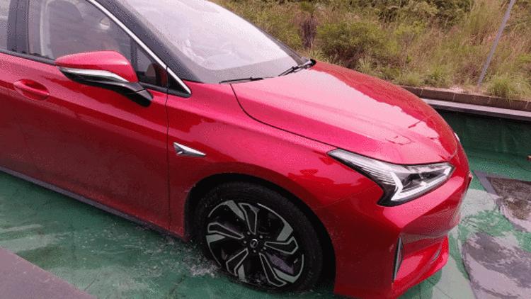 纯电的车涉水能力怎么样,新能源车涉水短路会怎样