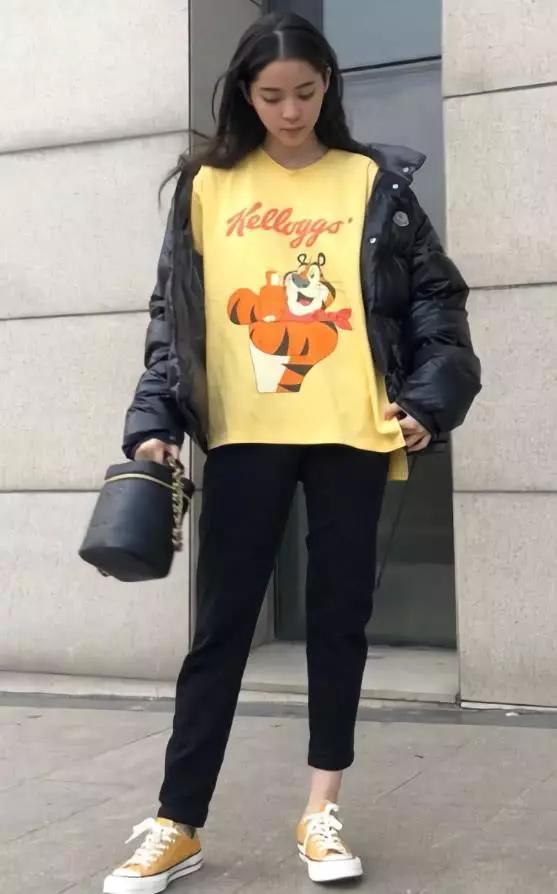 欧阳娜娜匡威穿搭冬季,欧阳娜娜匡威高帮搭配
