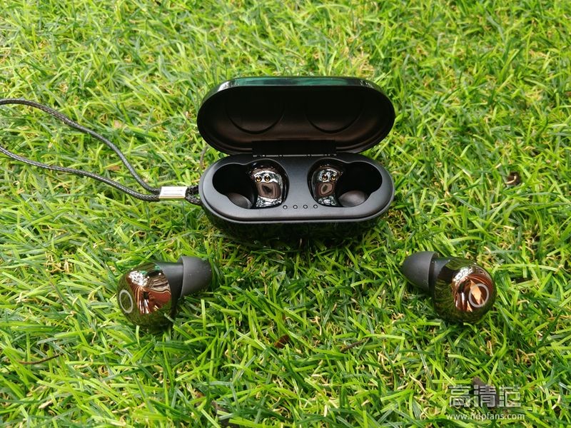 低调但性价比超高--芒果嗨Q小Q真无线蓝牙耳机