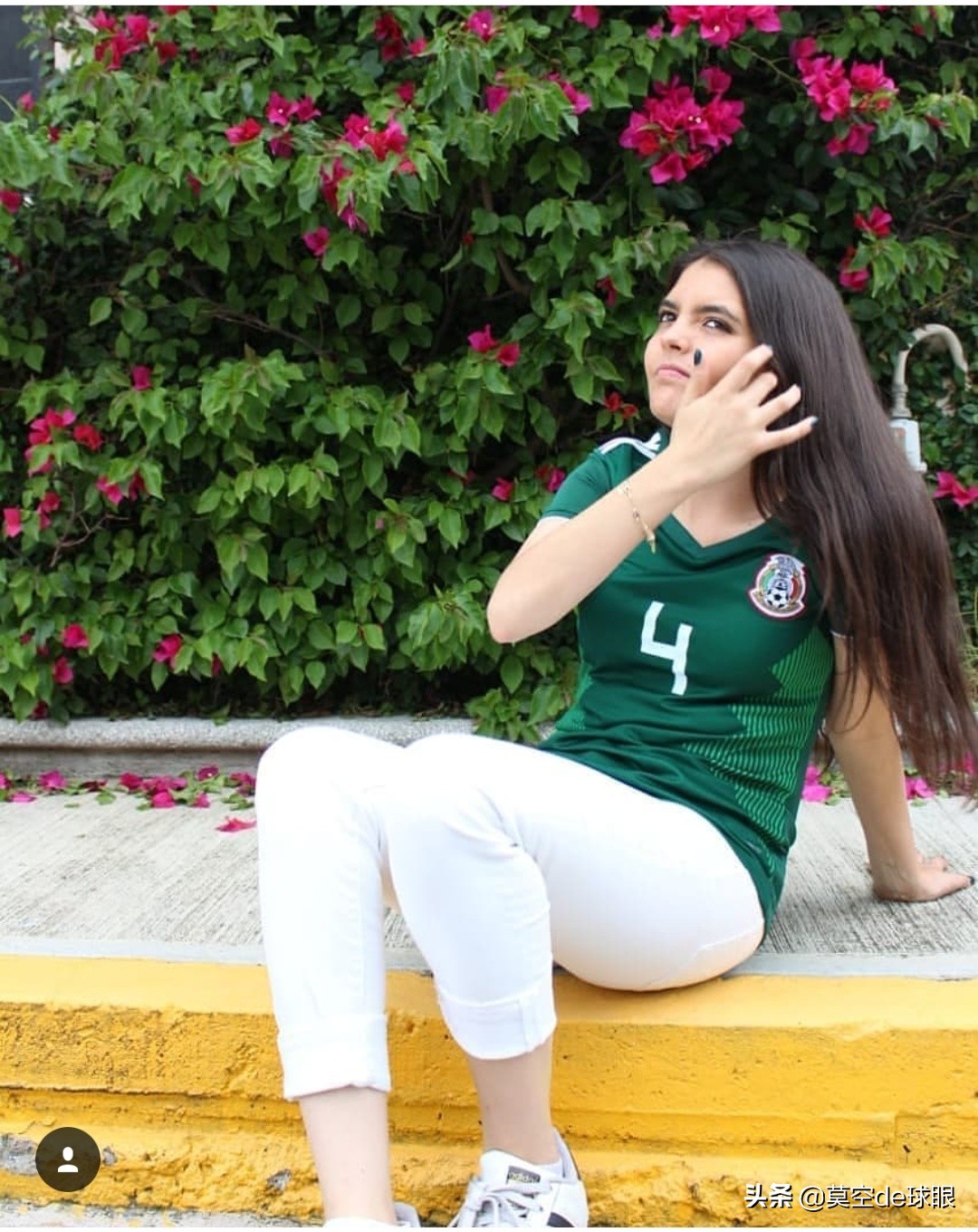 热爱足球的姐妹们最帅气,迟到的说一声,祝所有女球迷节日快乐!