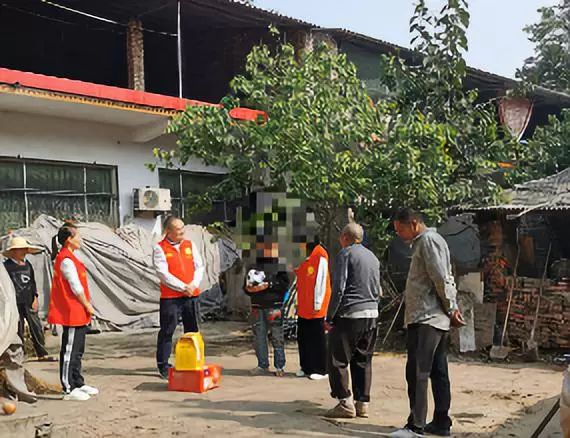 共青团关爱建档立卡贫困青年,共青团帮助青少年