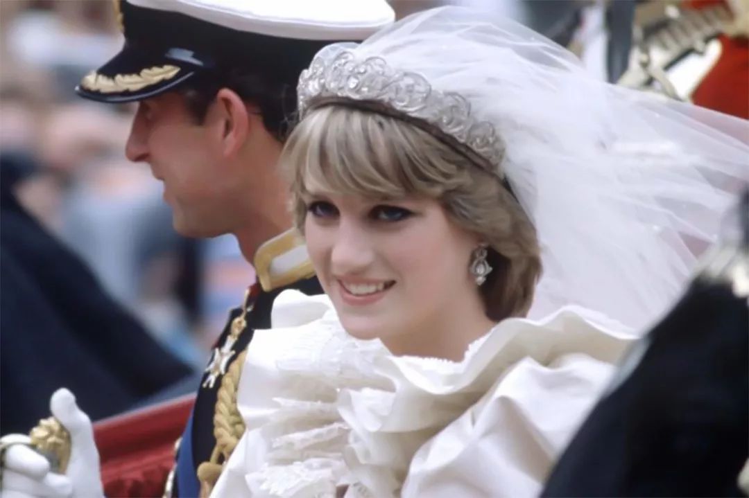 被丈夫嫌弃抛弃的女人,被丈夫嫌弃的老婆