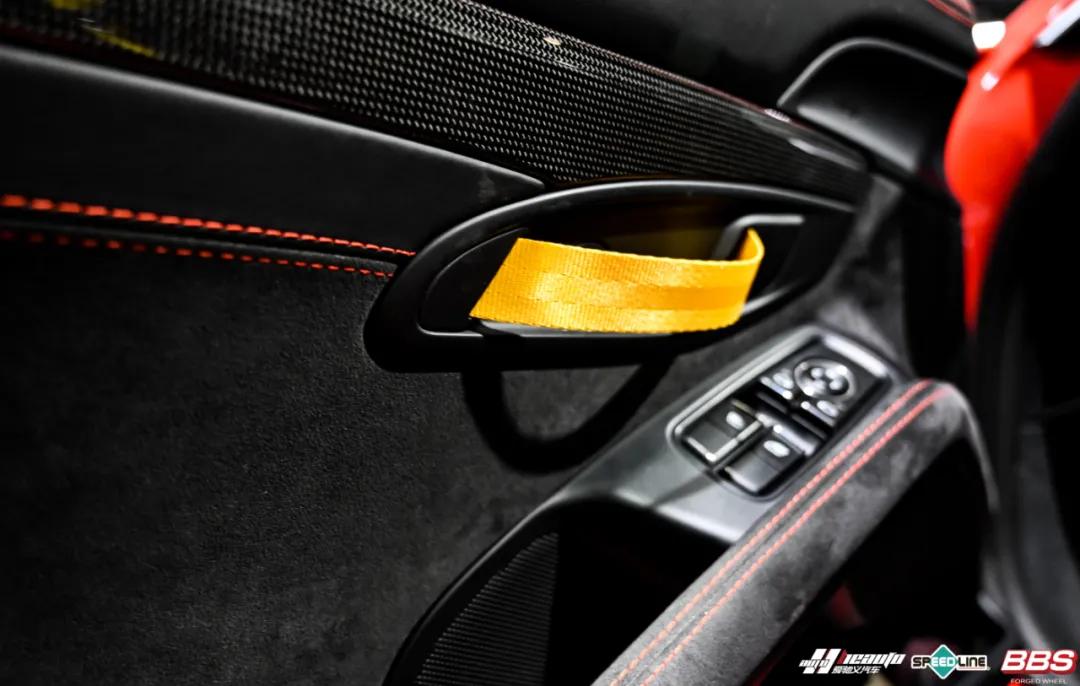 保时捷911gt3rs保养多少钱,提走一辆保时捷911gt3rs的过程