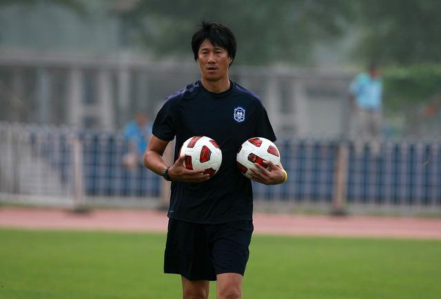 重庆力帆足球夺得全国冠军,2004重庆力帆足球夺冠