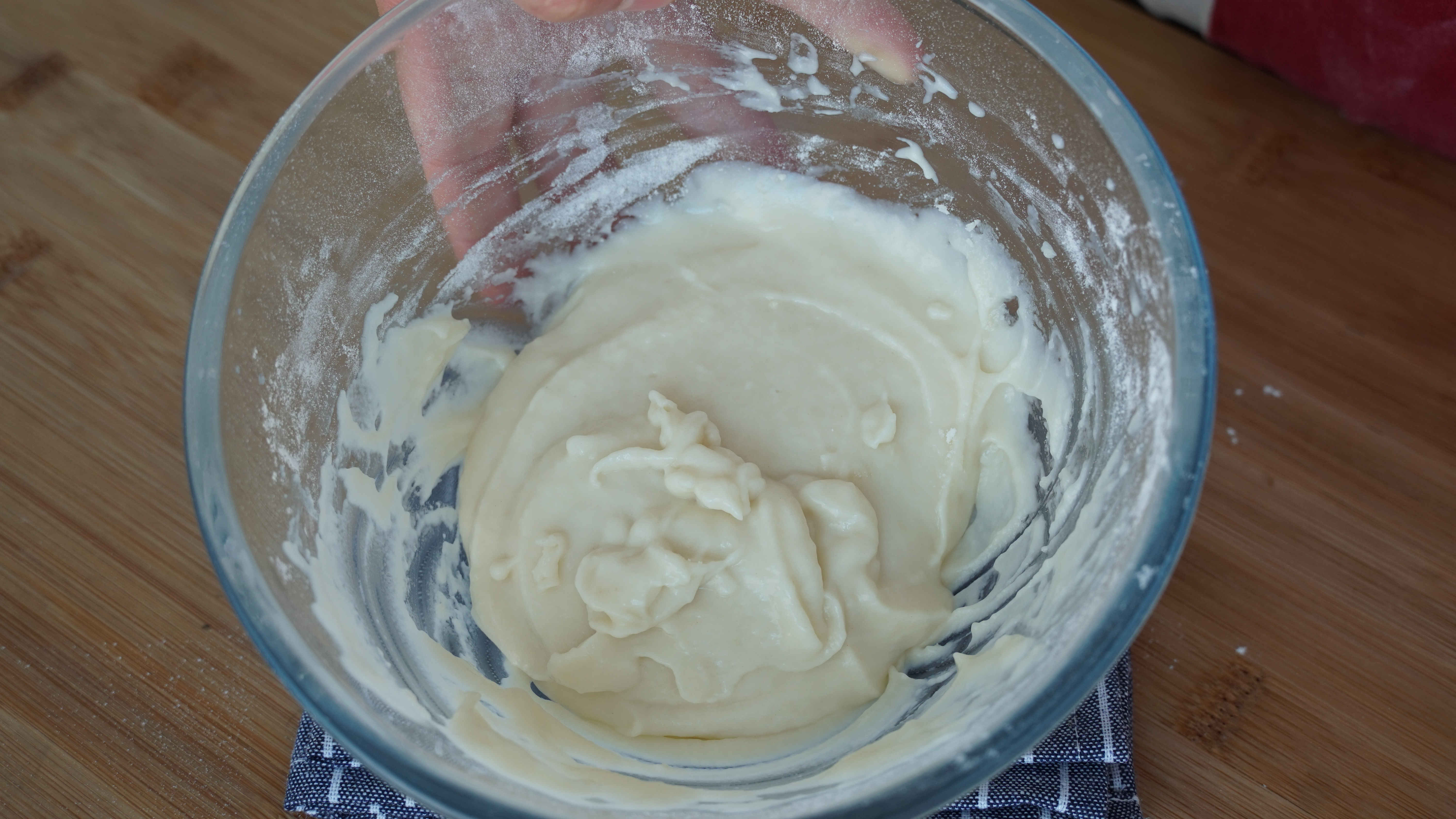 肉松戚风蛋糕8寸四个鸡蛋的做法,5个鸡蛋做戚风蛋糕的最佳配方