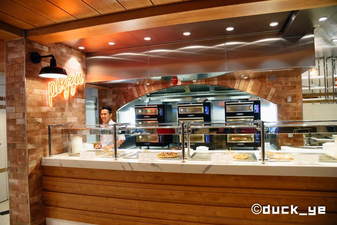 乘坐皇家加勒比邮轮太阳光光谱号,黄晓明皇家加勒比海洋光谱号