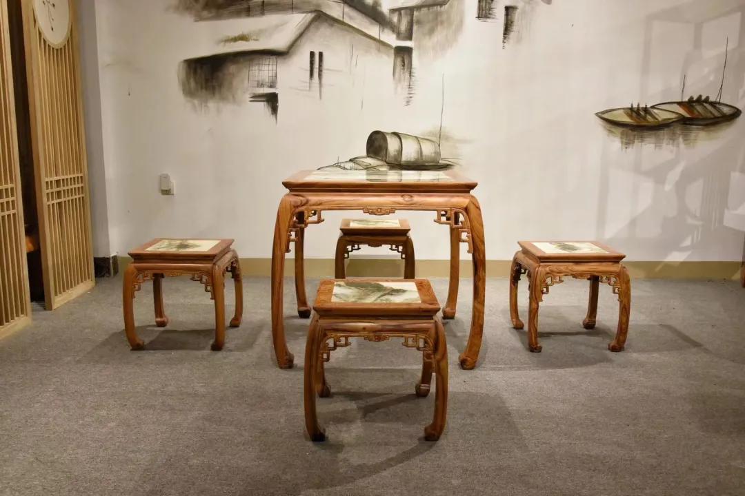 红木家具店的家具怎么除尘,红木家具保养及修补