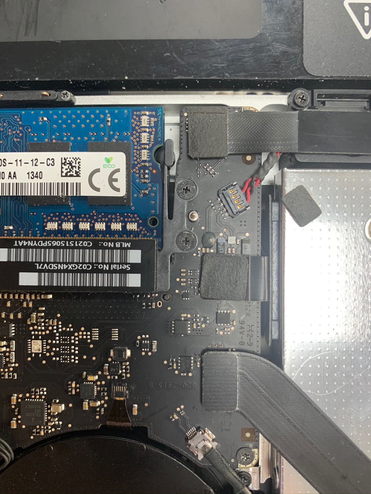 macbookpro喇叭破音使用工具,macbookpro喇叭破音胶水修复方法