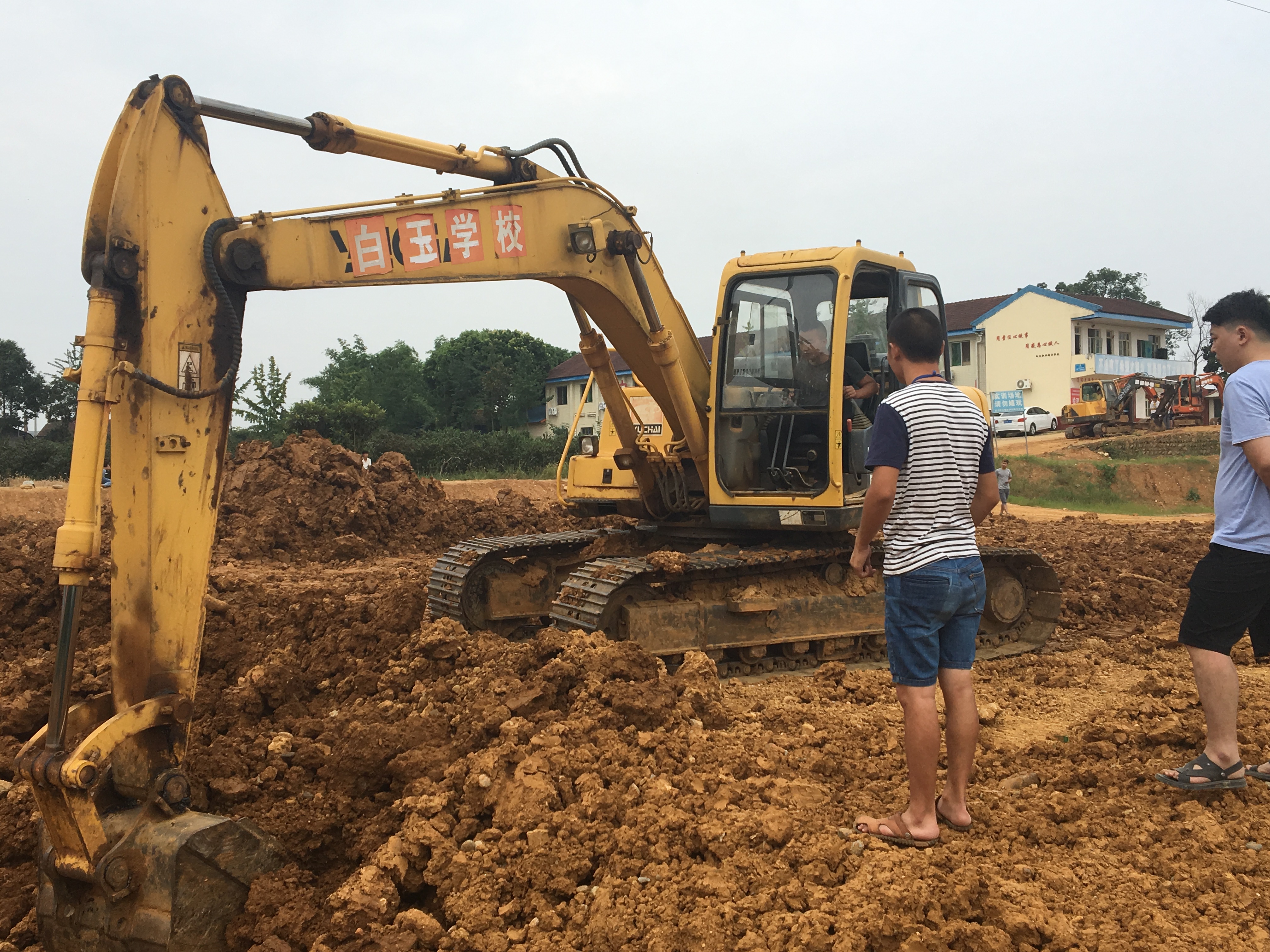 二手挖掘机为什么这么萧条,挖掘机租赁现在为什么这么难做