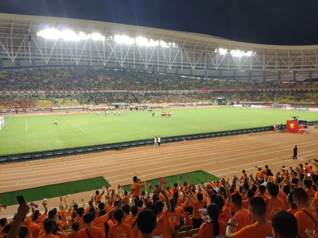 武汉卓尔击败天津权健,武汉卓尔2比1逆转山东鲁能