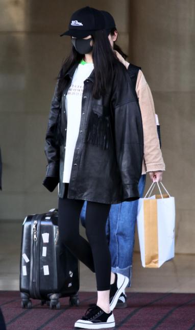 带货女王杨幂重出江湖！最近有什么连她都不能错过的时尚单品？