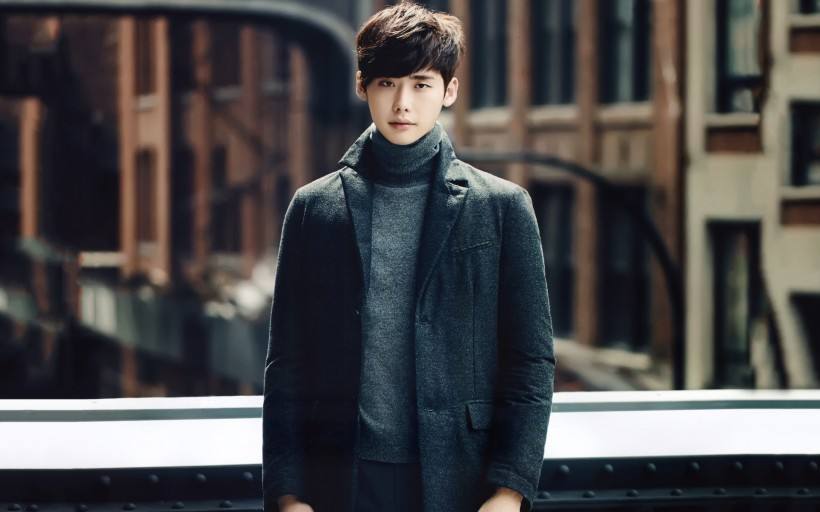 她意外惹上了未来小叔子，并与他一起度过了一场爱情年华