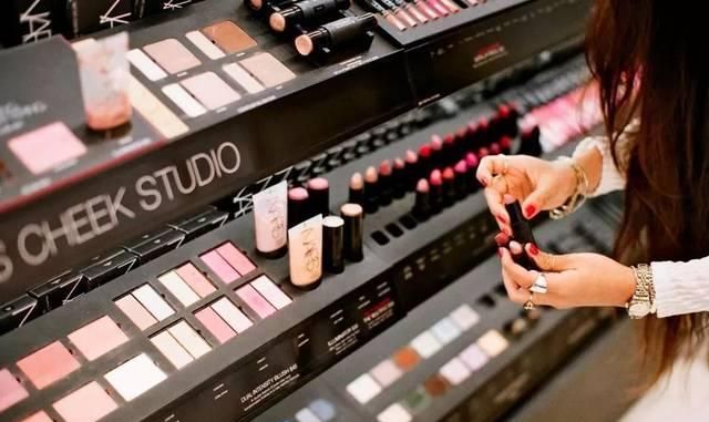 什么牌子的化妆品比马桶脏,专柜买的化妆品有质量问题能退吗