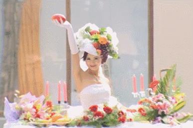 消失15年的万人迷又上热搜,这才是隐藏最深的女性教科书