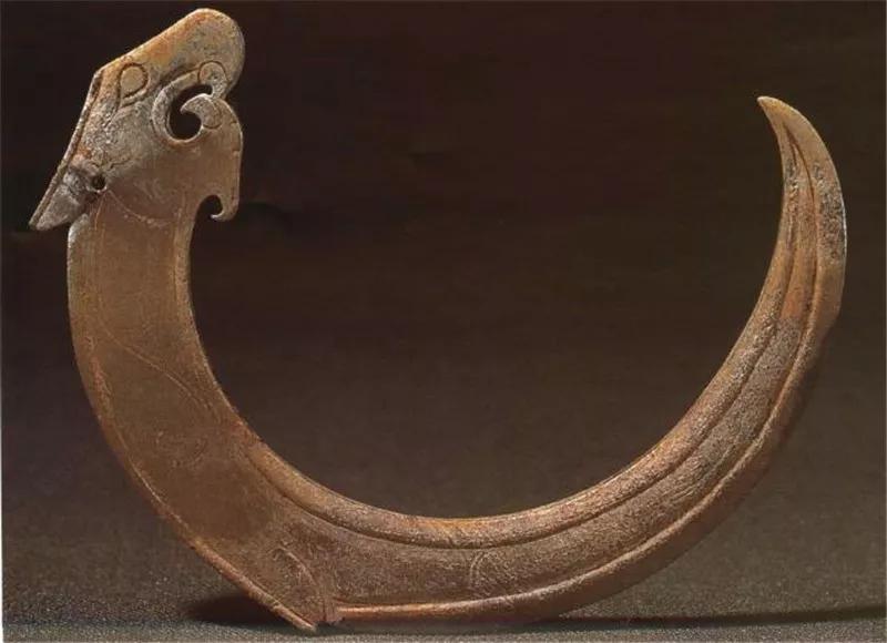 汉代玉的主要特征是什么,汉代玉打孔特点