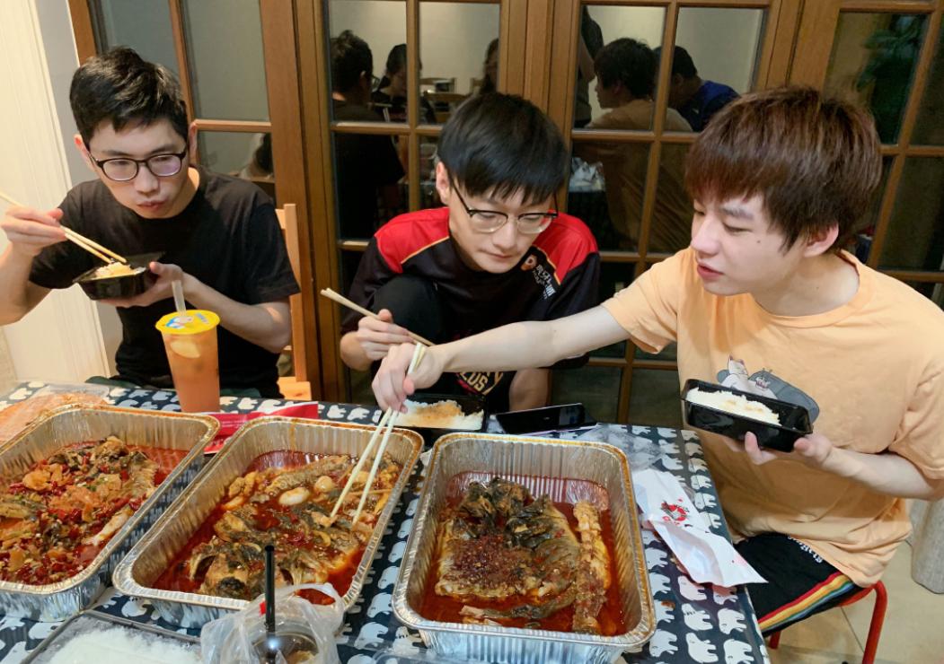 lpl第一个引入韩援的队伍we,lpl第一支引进韩援的战队