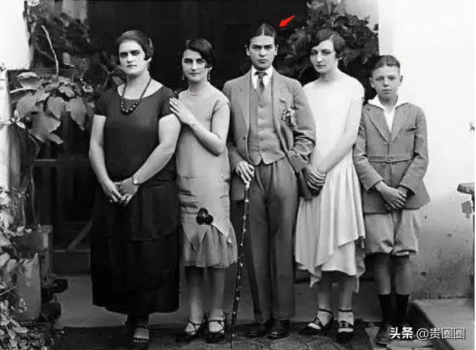 因车祸失童贞、丈夫出轨妹妹，她发誓做“最出名荡妇”，活成传奇