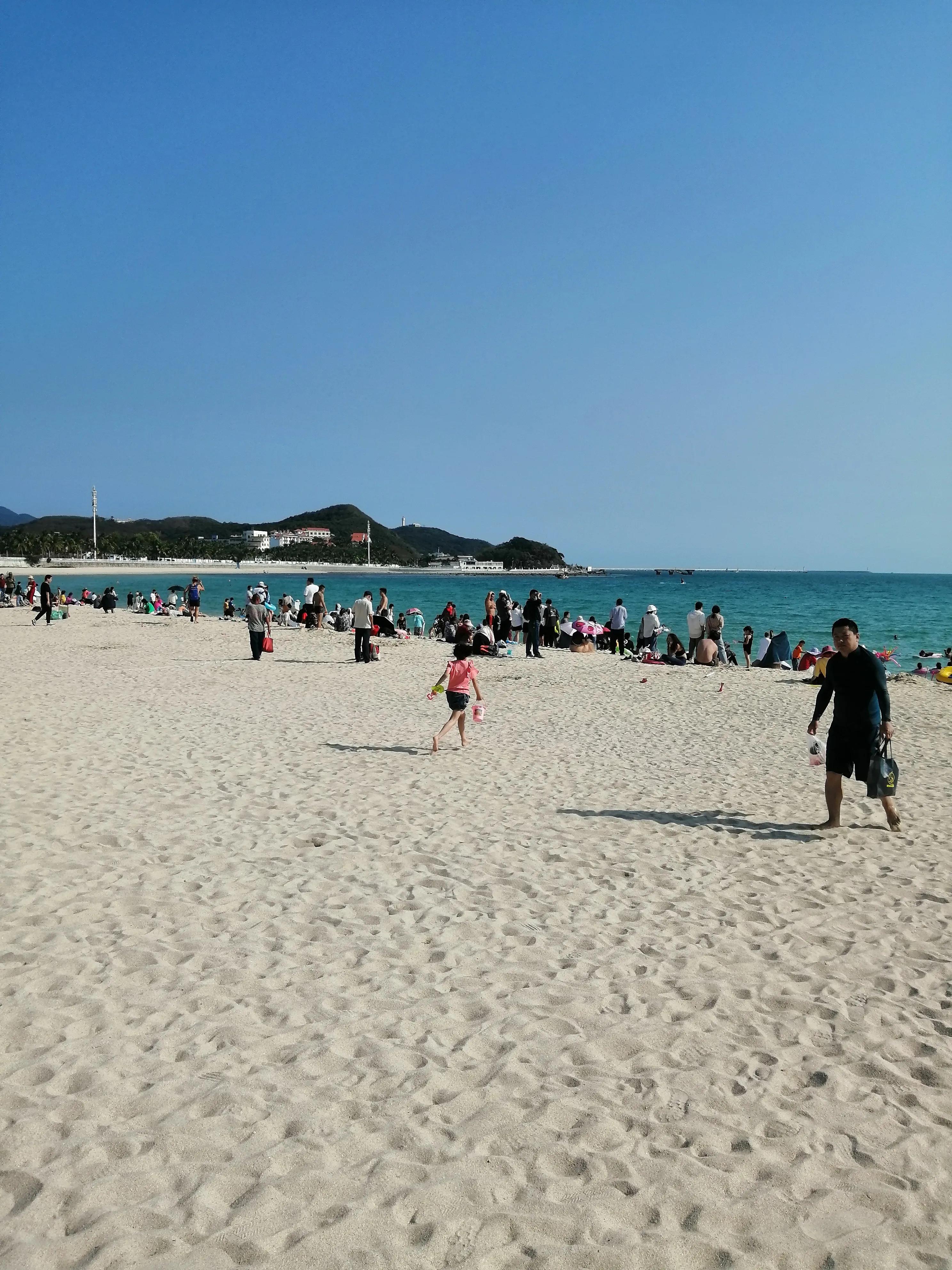 到三亚来热得满脸过敏,三亚真的热得受不了吗