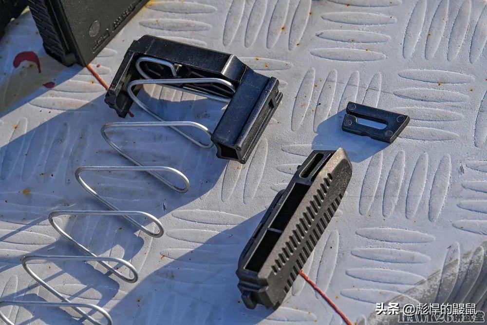 556*夹弹**来啦，纤维*夹弹**全金属质感