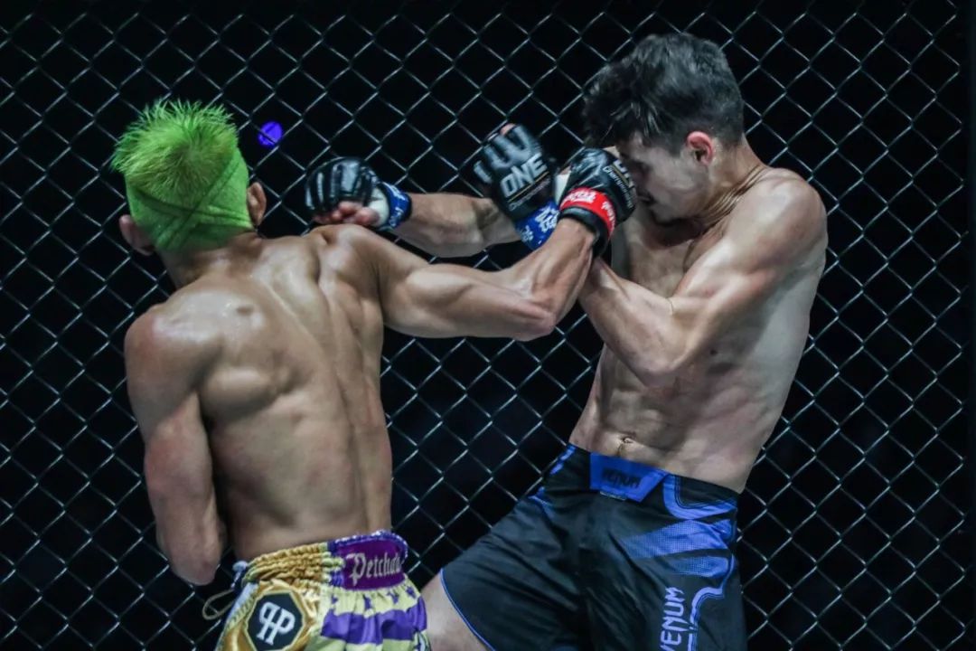 妖娆打靶泰拳,妖娆式泰拳