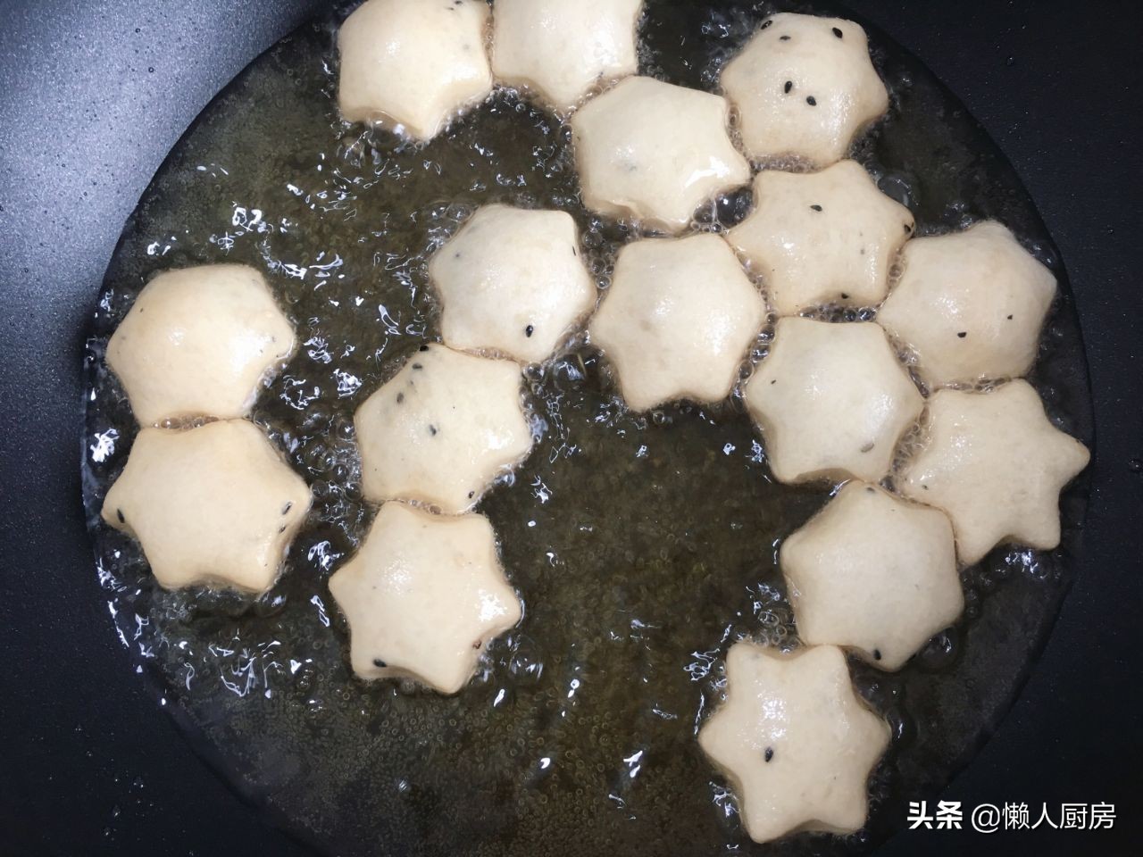 不用手和面做的发面小馒头,两种发面小馒头的做法