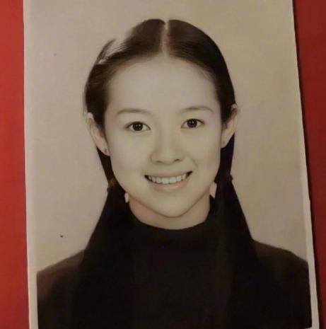 没整过容的女明星颜值对比,女星修图前后对比照