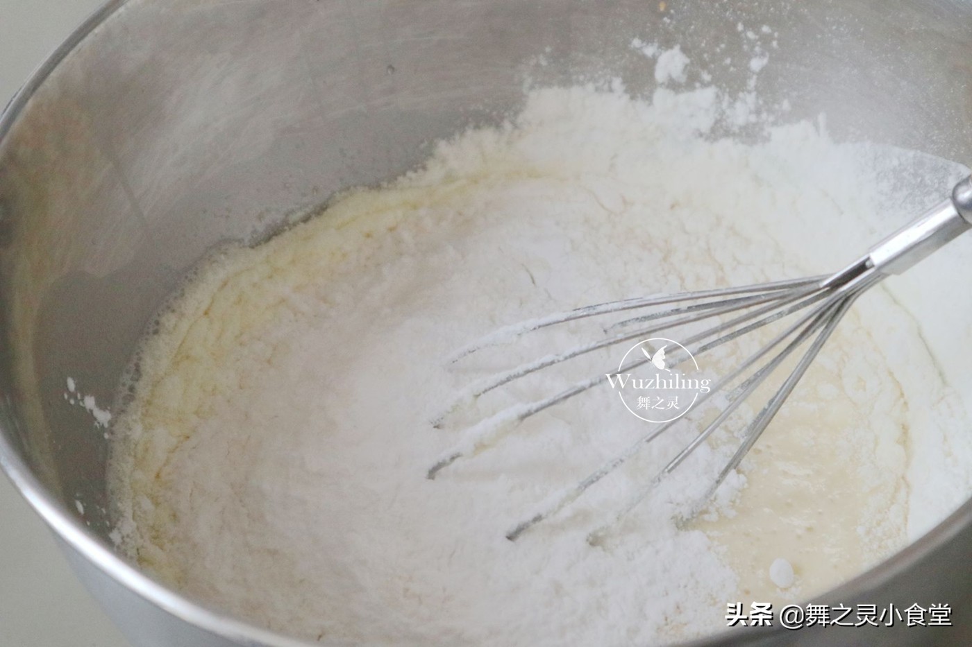 有纯纯的奶香和蛋香的奶黄包,奶黄包真的超好吃