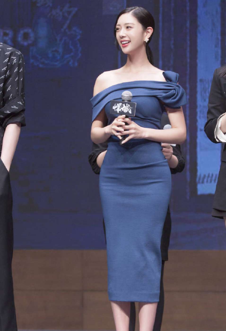 李成敏穿无痕裤后身材成为一绝,李成敏为什么穿露脐装