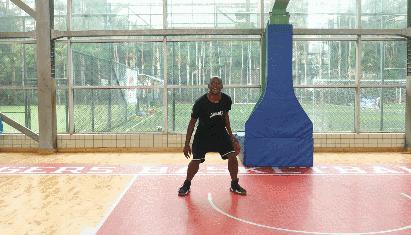 打篮球特别久还是很菜怎么办,多运球就能练好篮球吗