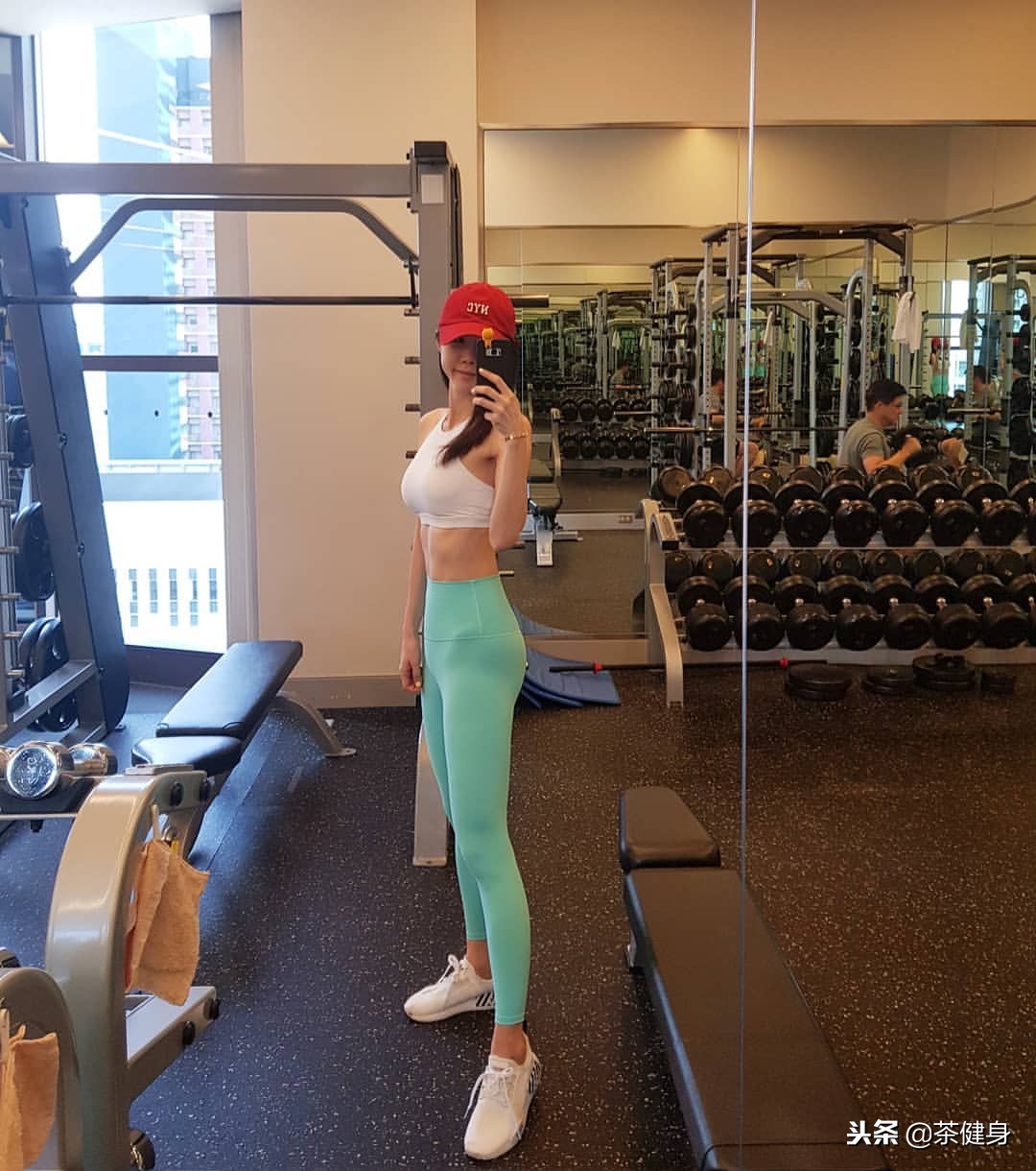 腿粗穿不了长筒靴怎么办,大粗腿躺着瘦腿的动作