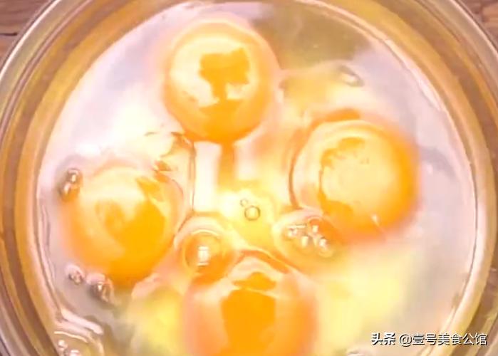 虾仁炒蛋最好吃的做法,家常虾仁炒蛋最正宗的做法