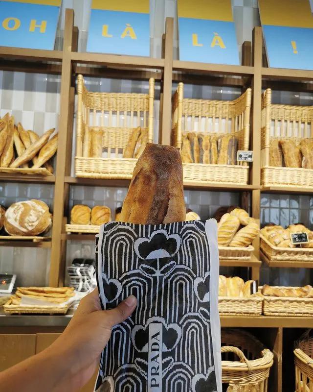 prada4000元包,prada包平均多少钱