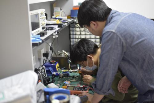 留美休学博士再创业,打造黑科技筋膜枪,消除疲劳有一套