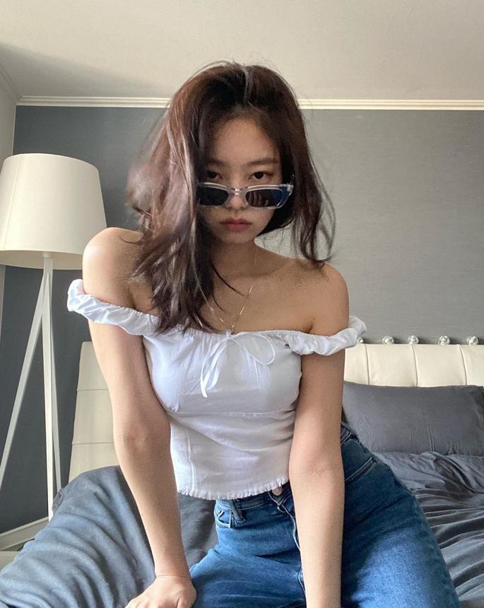 网纱连衣裙jennie,jennie连衣裙ins图