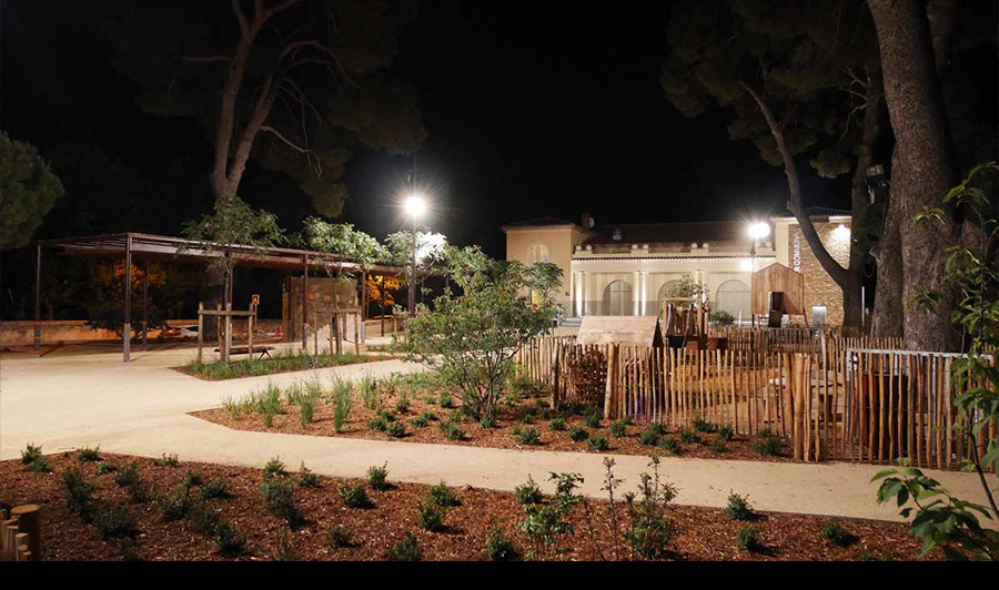 欧式太阳能路灯别墅庭院灯,厂家直销太阳能路灯景观灯