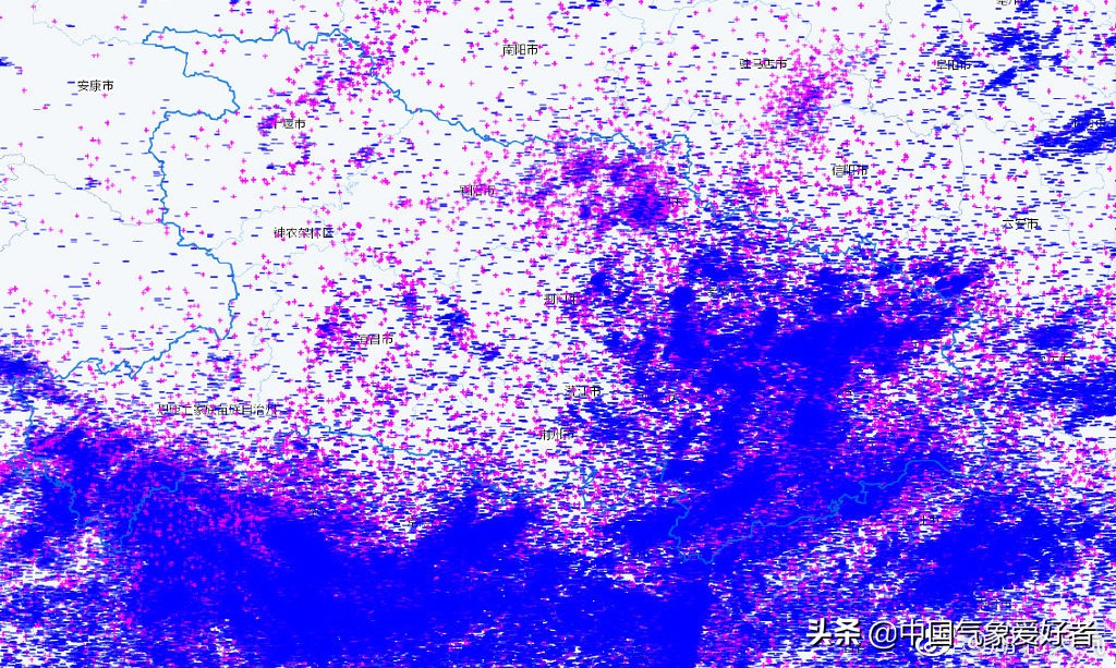 14万次！闪电风暴席卷武汉，网友赞叹：雨后空气清新温度舒适