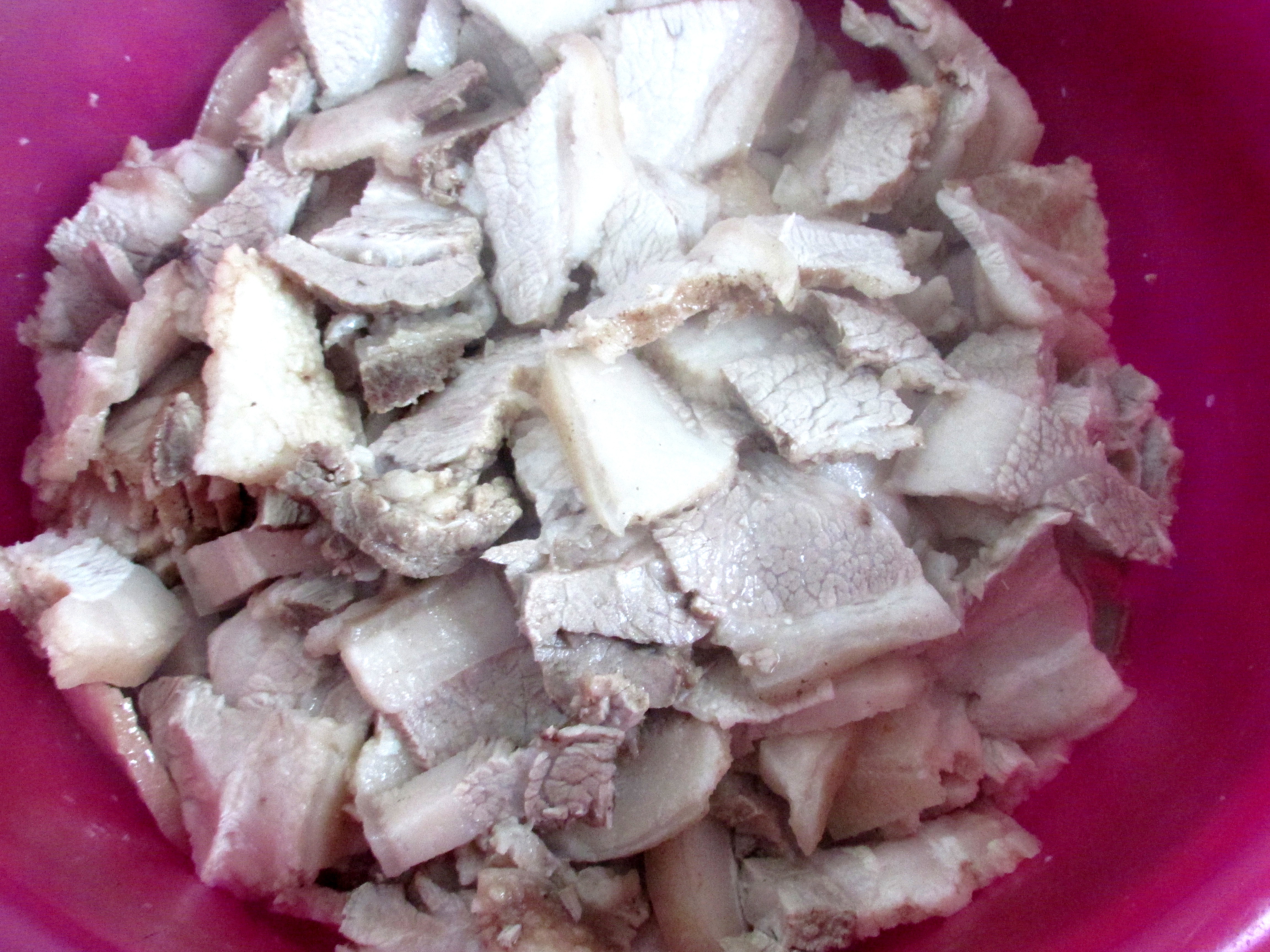 东北杀年猪来吃猪肉,老东北杀年猪