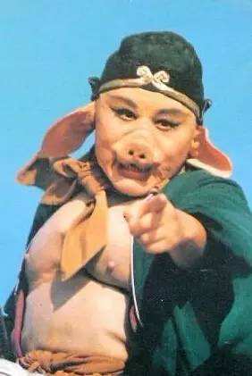 唐僧师徒四人在金平府观灯,唐僧师徒四人到金平府